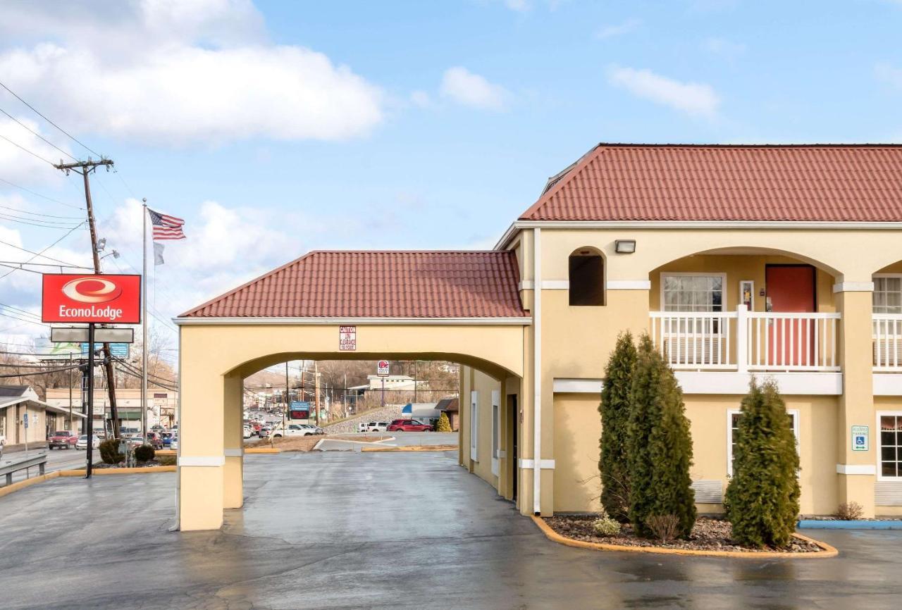 Econo Lodge Huntington - Barboursville University Area Extérieur photo